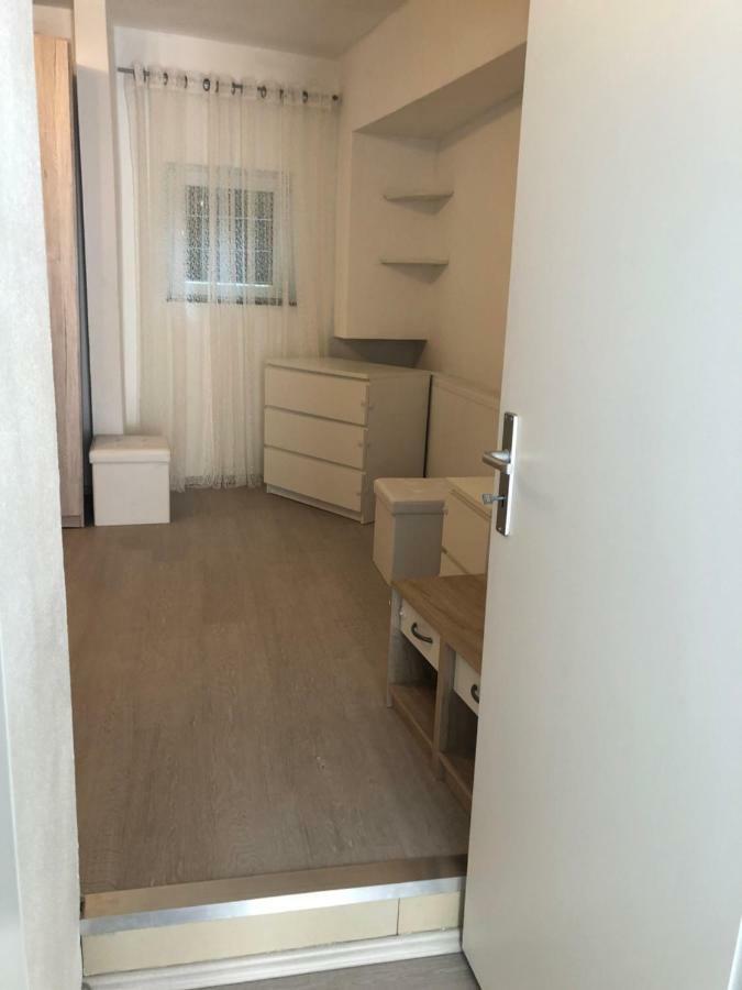 Ferienwohnung Beutelsbacherstrasse 12 Untertürkheim Stuttgart Exterior foto